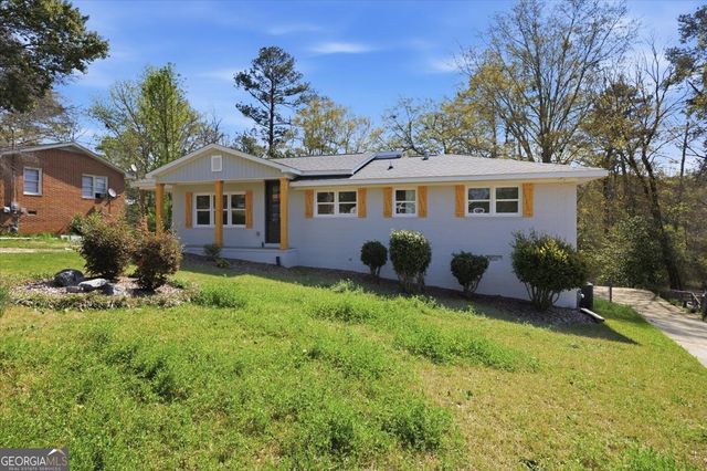 2371 Kensington Road, Macon, GA 31211