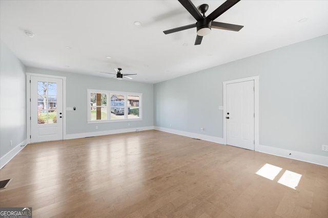 2371 Kensington Road, Macon, GA 31211