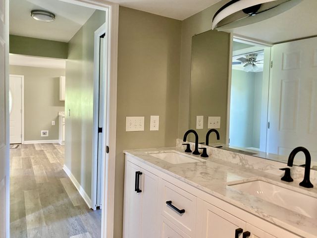 2471 Smartt Station Rd, Morrison, TN 37357