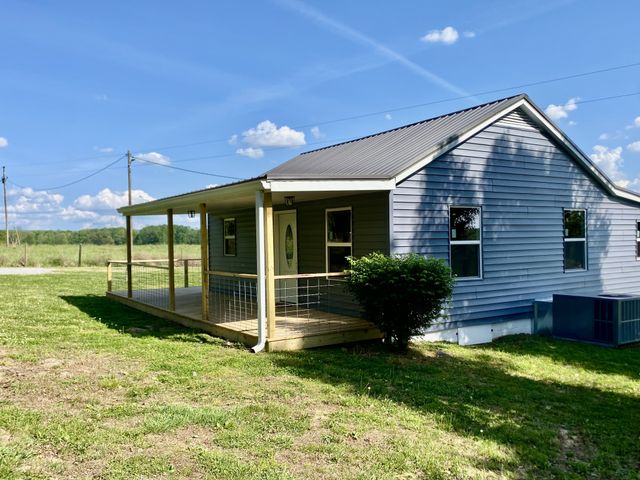 2471 Smartt Station Rd, Morrison, TN 37357