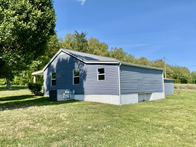 2471 Smartt Station Rd, Morrison, TN 37357