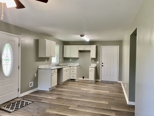 2471 Smartt Station Rd, Morrison, TN 37357