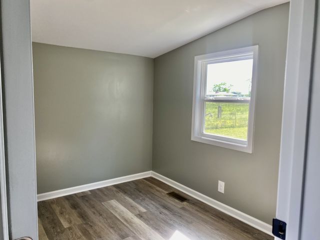 2471 Smartt Station Rd, Morrison, TN 37357