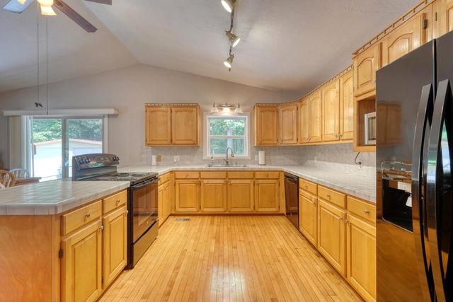 602+557 Hidden Pines Court, Hiawassee, GA 30546