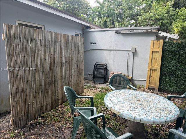 13845 NW 6th Avenue, North Miami, FL 33168
