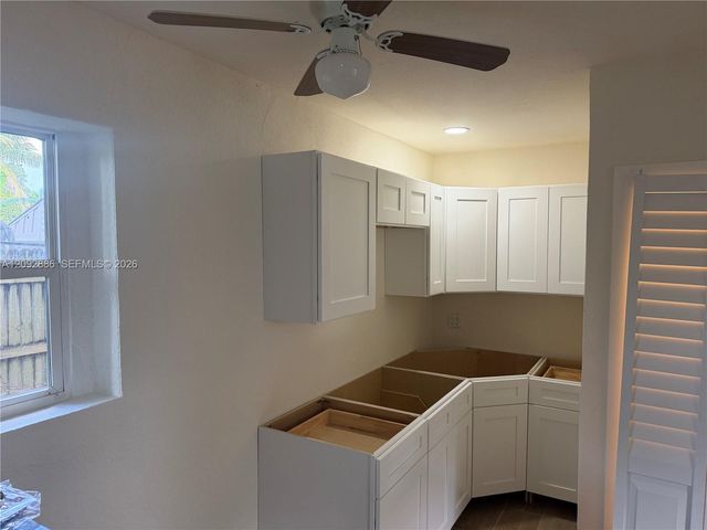 13845 NW 6th Avenue, North Miami, FL 33168