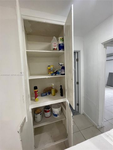 13845 NW 6th Avenue, North Miami, FL 33168