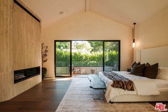 18100 Karen Drive, Los Angeles, CA 91356
