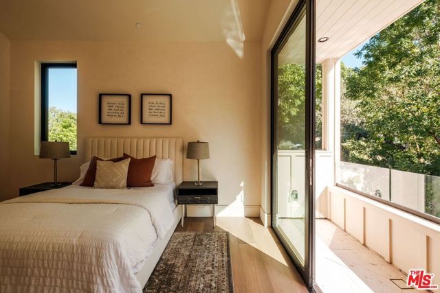 18100 Karen Drive, Los Angeles, CA 91356