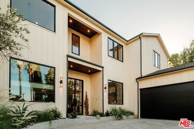 18100 Karen Drive, Los Angeles, CA 91356