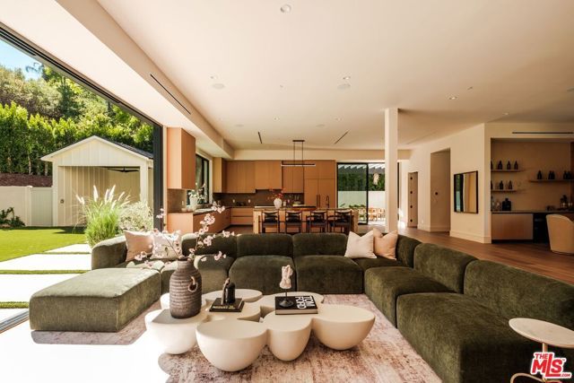 18100 Karen Drive, Los Angeles, CA 91356