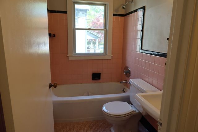 71 Blake St 71, Newton, MA 02460