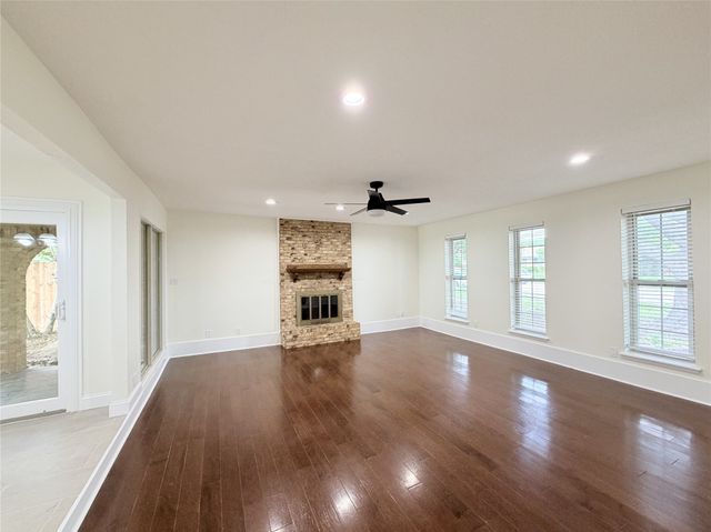 2728 Parkhaven Drive, Plano, TX 75075