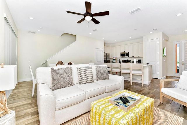 8143 COCONUT PLACE, Kissimmee, FL 34747