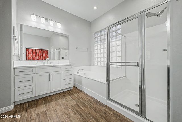 1956 E GLACIER Place, Chandler, AZ 85249