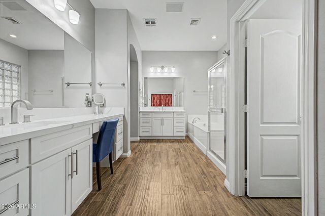 1956 E GLACIER Place, Chandler, AZ 85249