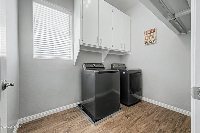 1956 E GLACIER Place, Chandler, AZ 85249