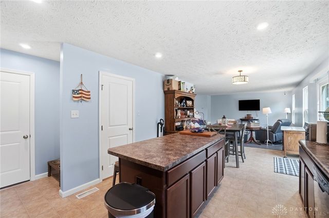 310 Golden Gate Avenue, Springfield Twp, OH 45505