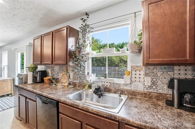 310 Golden Gate Avenue, Springfield Twp, OH 45505