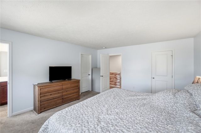 310 Golden Gate Avenue, Springfield Twp, OH 45505