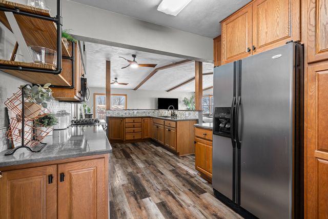 1102 S High Street, Port Byron, IL 61275