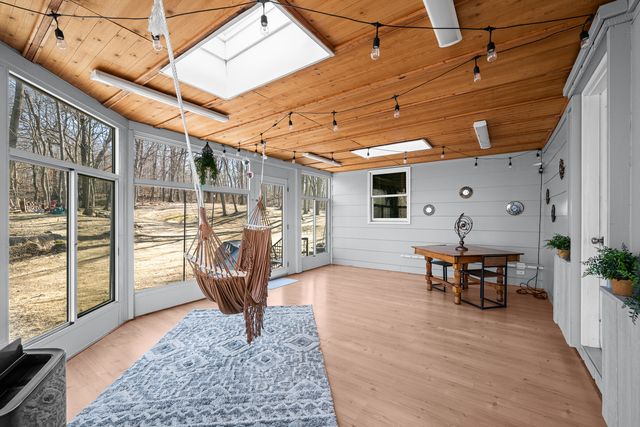 1102 S High Street, Port Byron, IL 61275