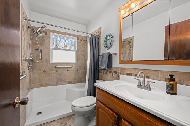 1102 S High Street, Port Byron, IL 61275