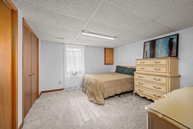 1102 S High Street, Port Byron, IL 61275