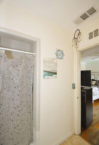 1708 W Andrews Avenue, Fresno, CA 93705