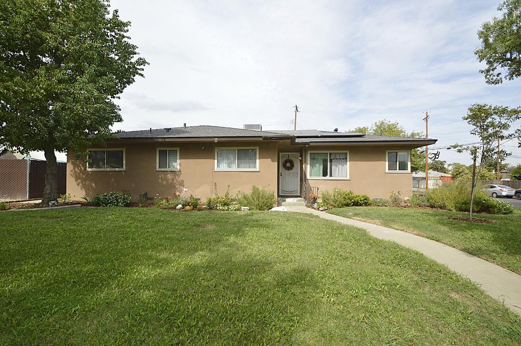 1708 W Andrews Avenue, Fresno, CA 93705