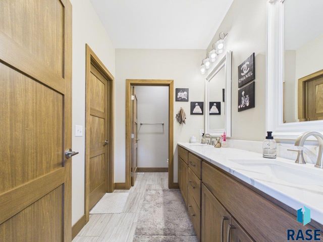 600 S Quartzite Ave Avenue, Tea, SD 57064