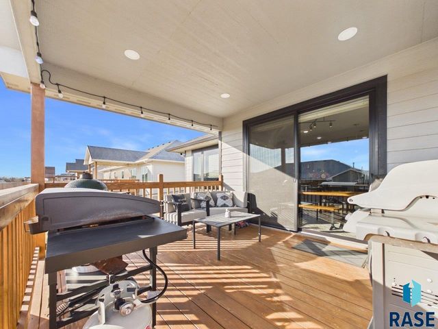 600 S Quartzite Ave Avenue, Tea, SD 57064