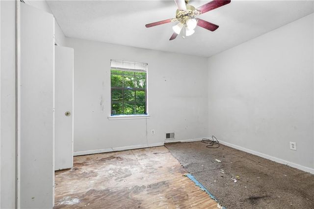 1135 Kristen Cove, Atlanta, GA 30349