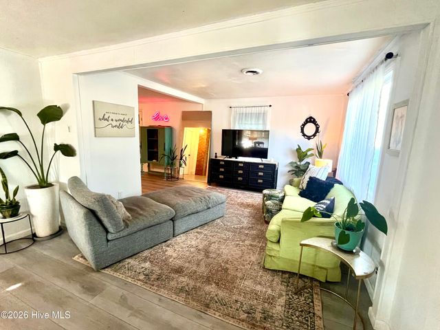 1409 Wooster Street, Wilmington, NC 28401