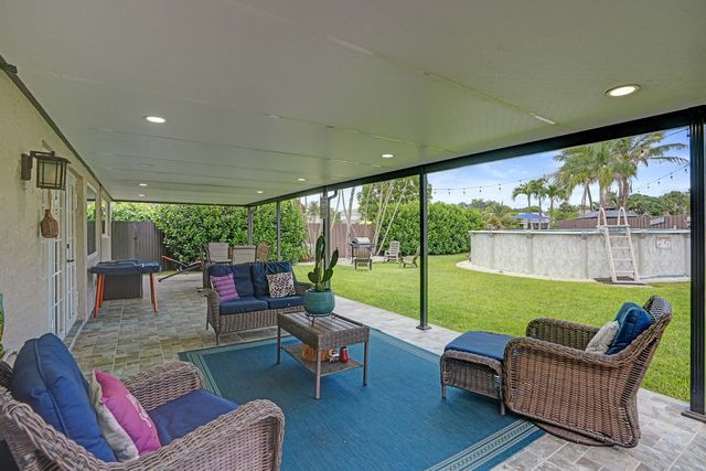 10141 SW 49th Court, Cooper City, FL 33328