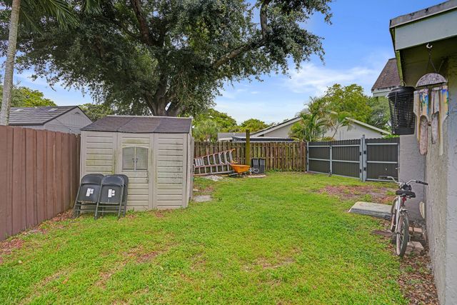 10141 SW 49th Court, Cooper City, FL 33328