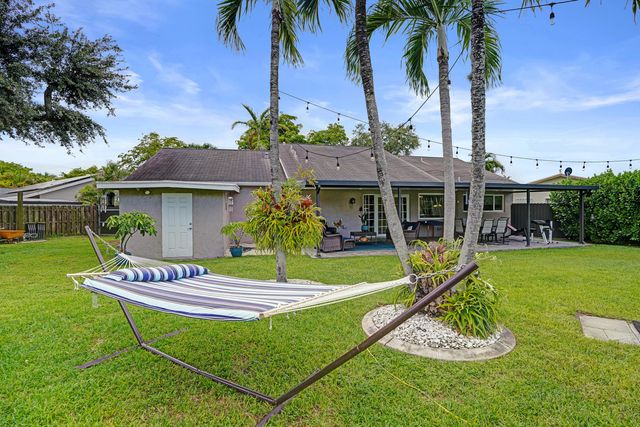 10141 SW 49th Court, Cooper City, FL 33328
