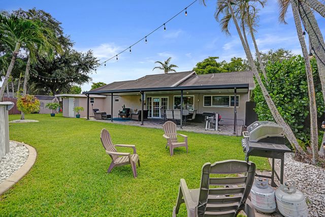 10141 SW 49th Court, Cooper City, FL 33328