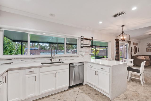 10141 SW 49th Court, Cooper City, FL 33328