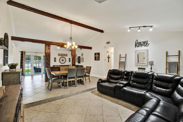 10141 SW 49th Court, Cooper City, FL 33328