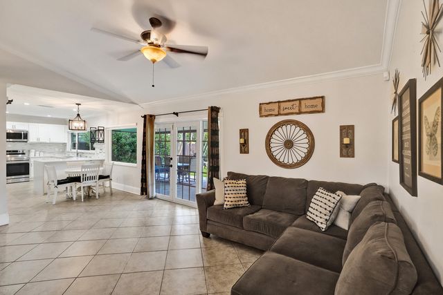 10141 SW 49th Court, Cooper City, FL 33328