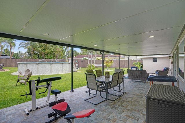 10141 SW 49th Court, Cooper City, FL 33328