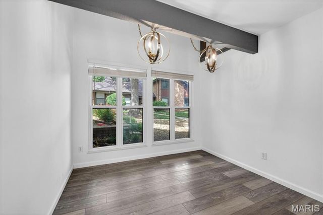 1090 Humber Circle, St Louis, MO 63129
