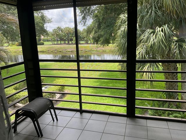 2910 SW 22ND Circle 212E, Delray Beach, FL 33445