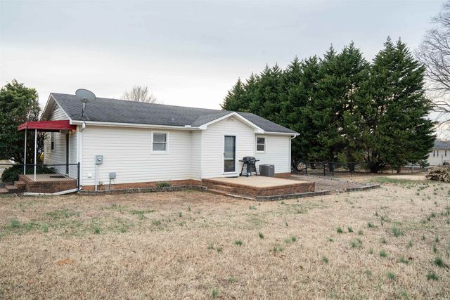 109 Homestead Drive, Boiling Springs, SC 29316