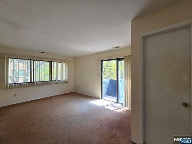 230 Indian Hollow, Mahwah, NJ 07430