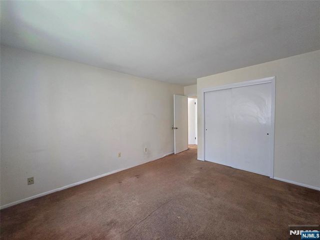 230 Indian Hollow, Mahwah, NJ 07430