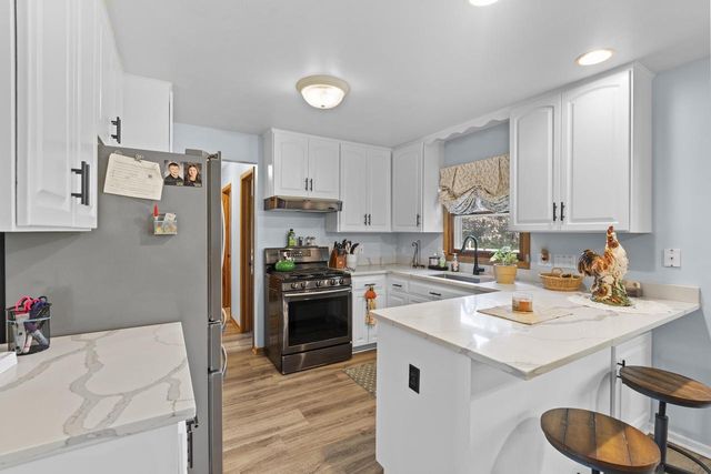 N103W16612 Country COURT, Germantown, WI 53022
