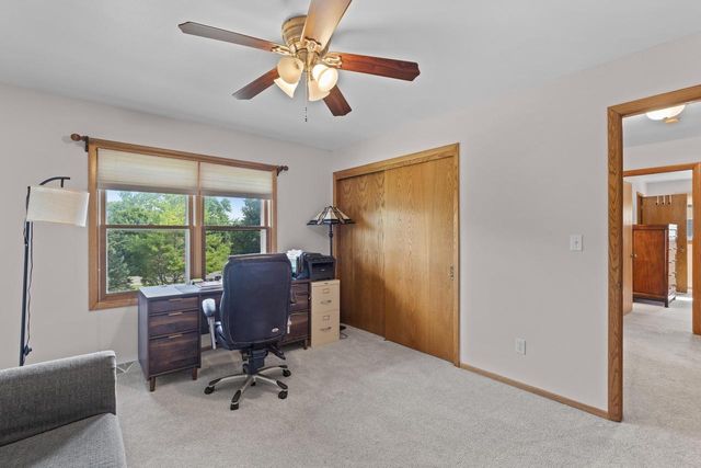 N103W16612 Country COURT, Germantown, WI 53022