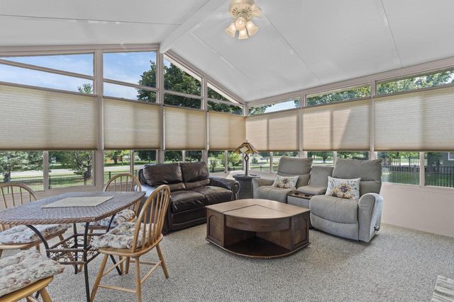 N103W16612 Country COURT, Germantown, WI 53022